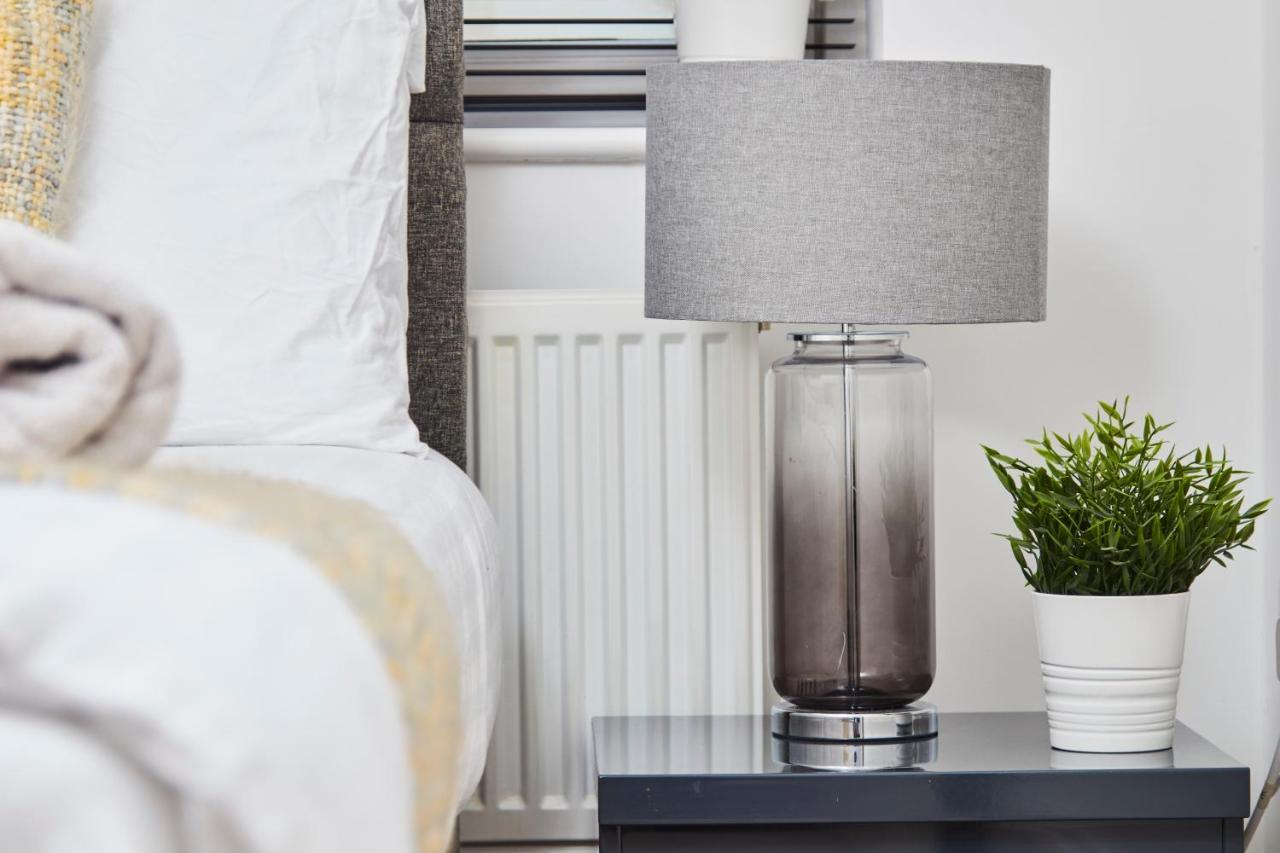 Boutique Bath Apartment Free Parking ภายนอก รูปภาพ
